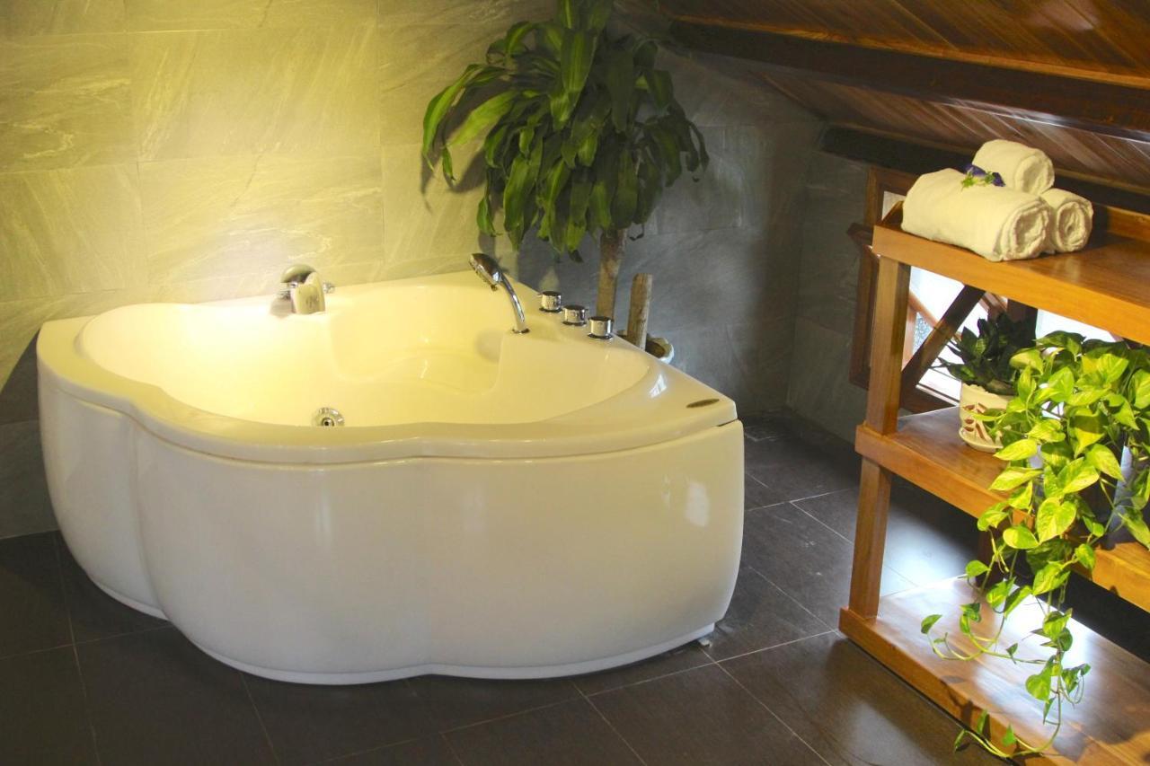Tiny An Homestay Hue Zewnętrze zdjęcie